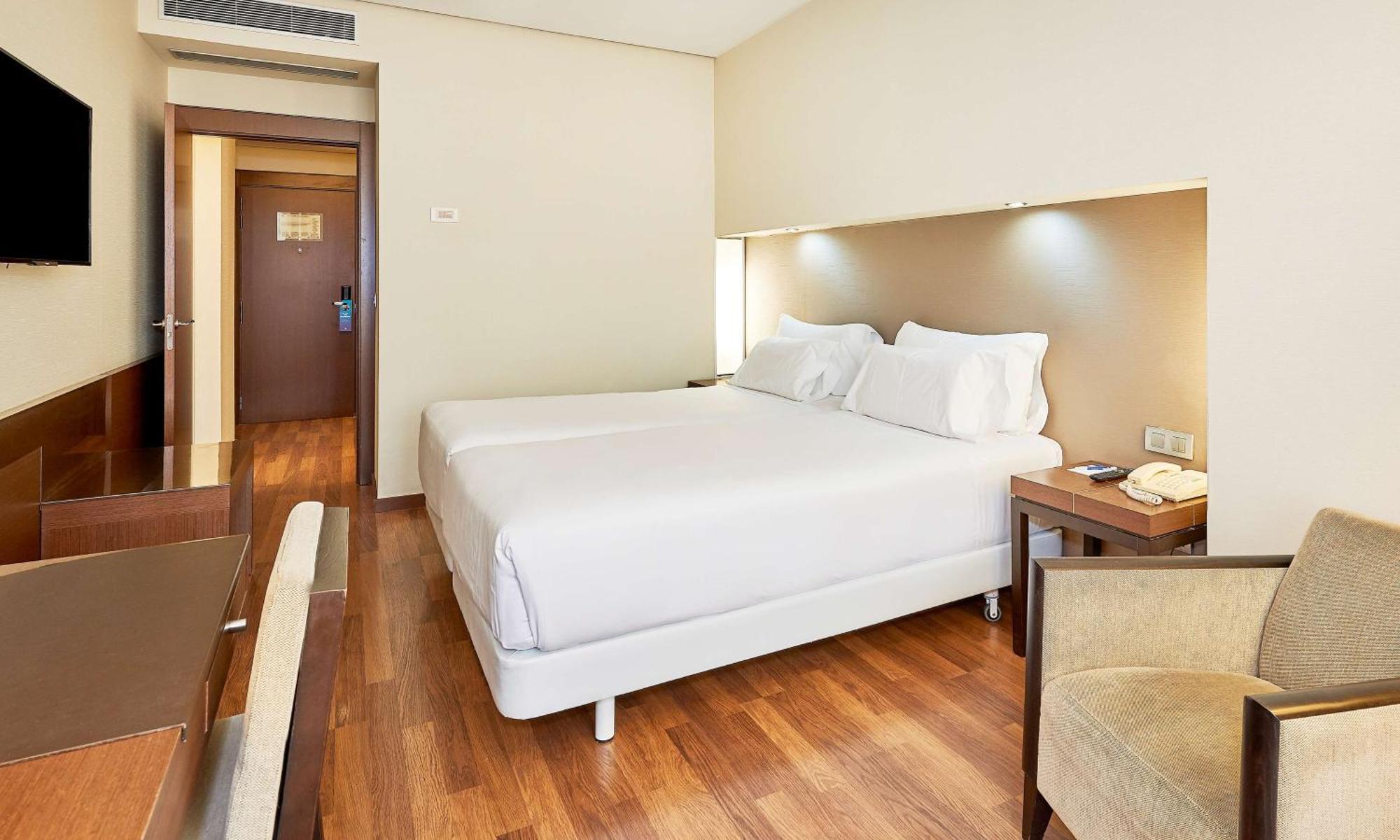 Nh Plaza De Armas 4*