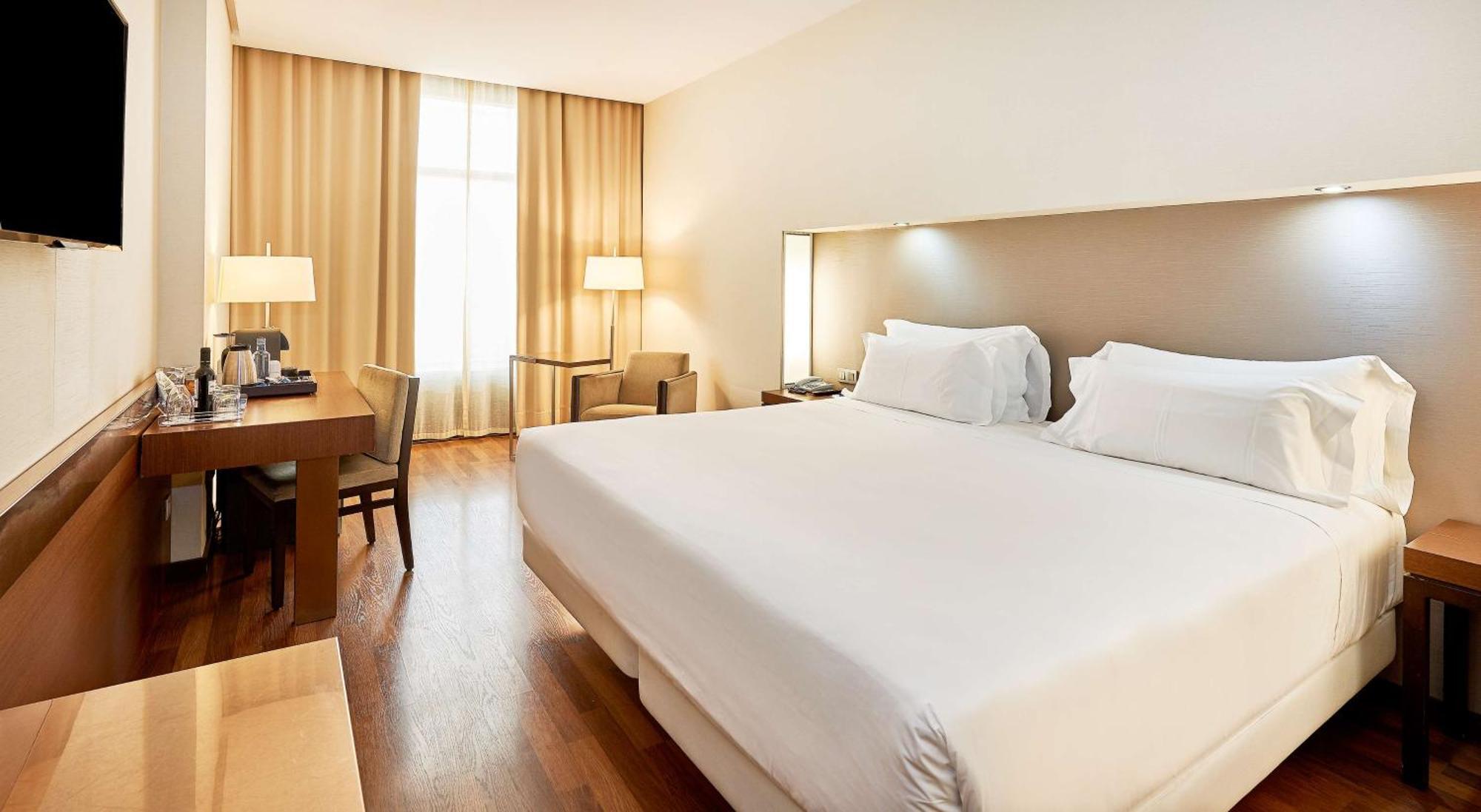 Nh Plaza De Armas 4*