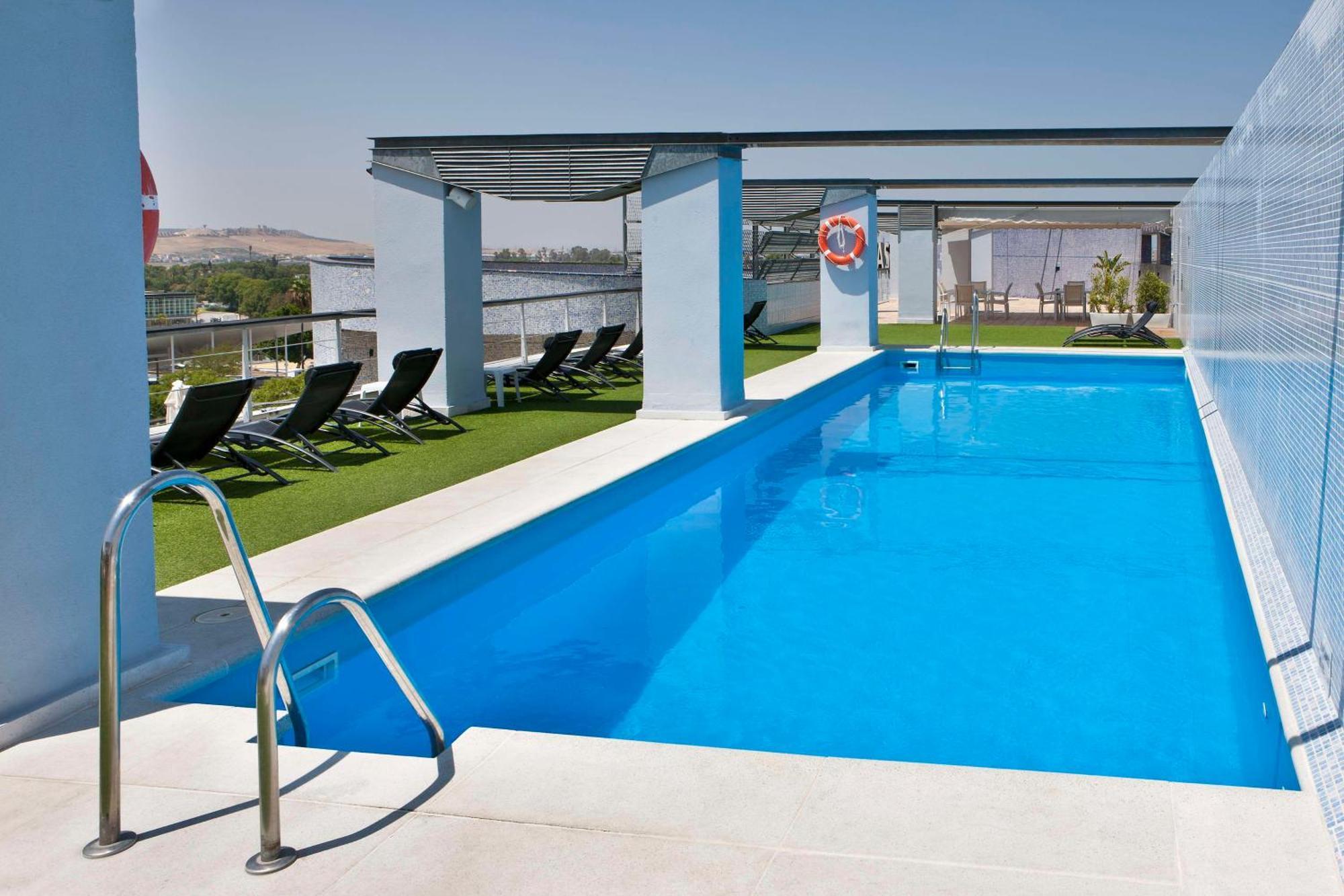 Hotel Nh Plaza De Armas Sevilla