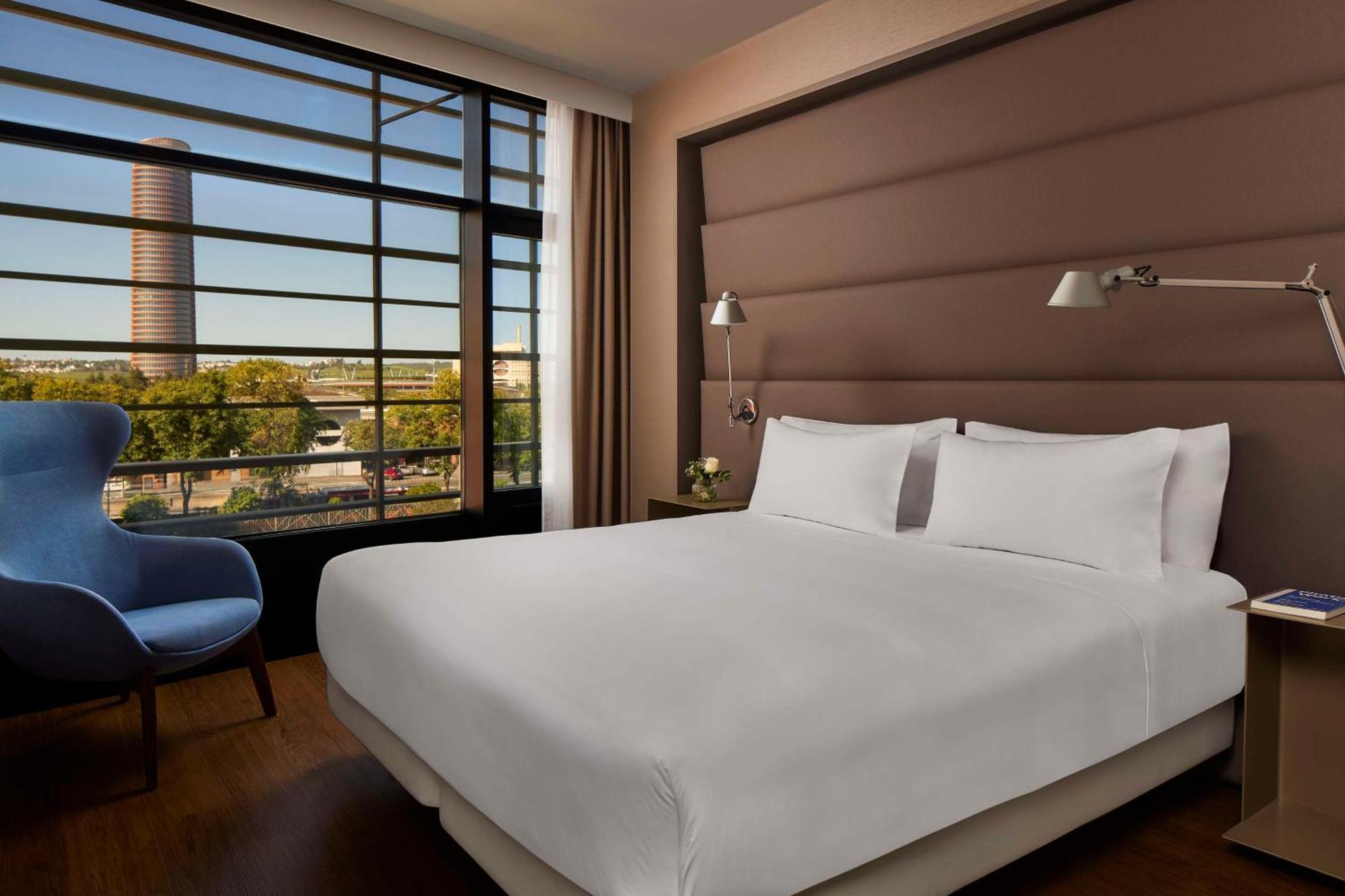 Hotel Nh Plaza De Armas